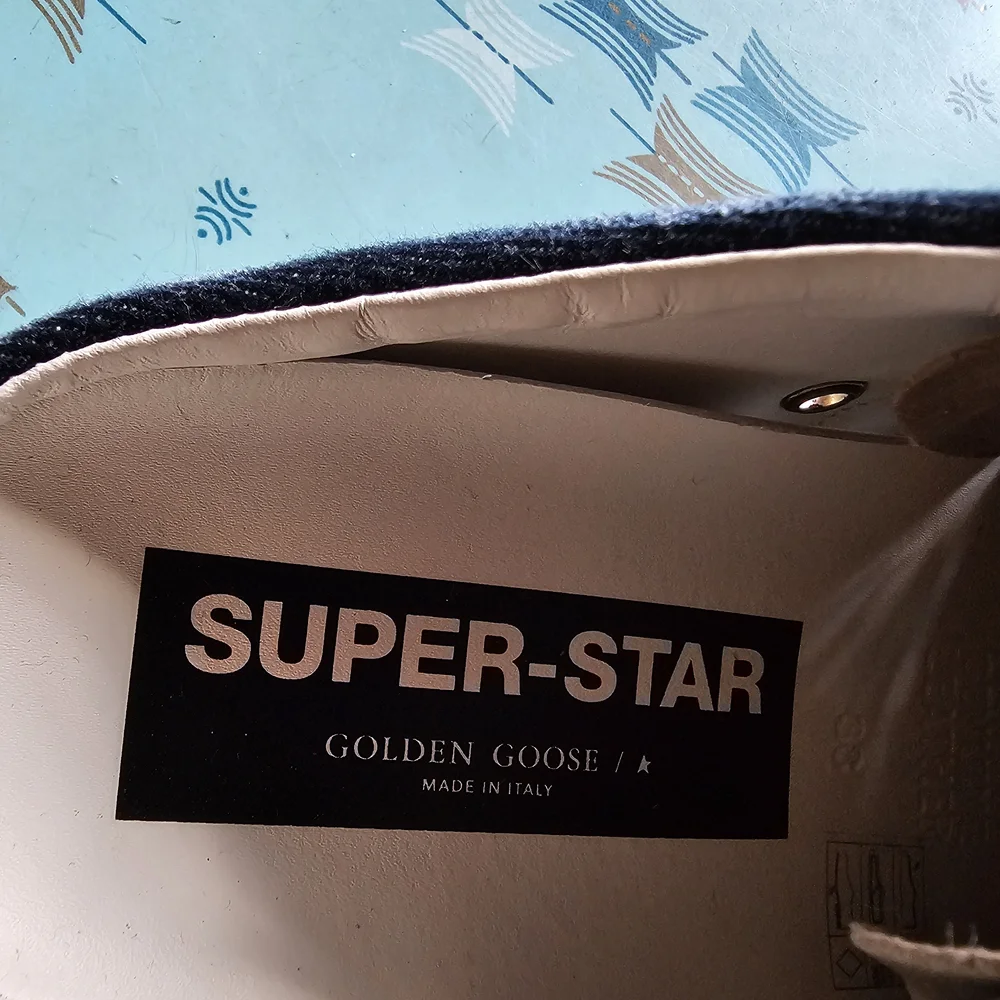 Golden Goose Navy and Gold Sneakers E - Picture 4 of 15